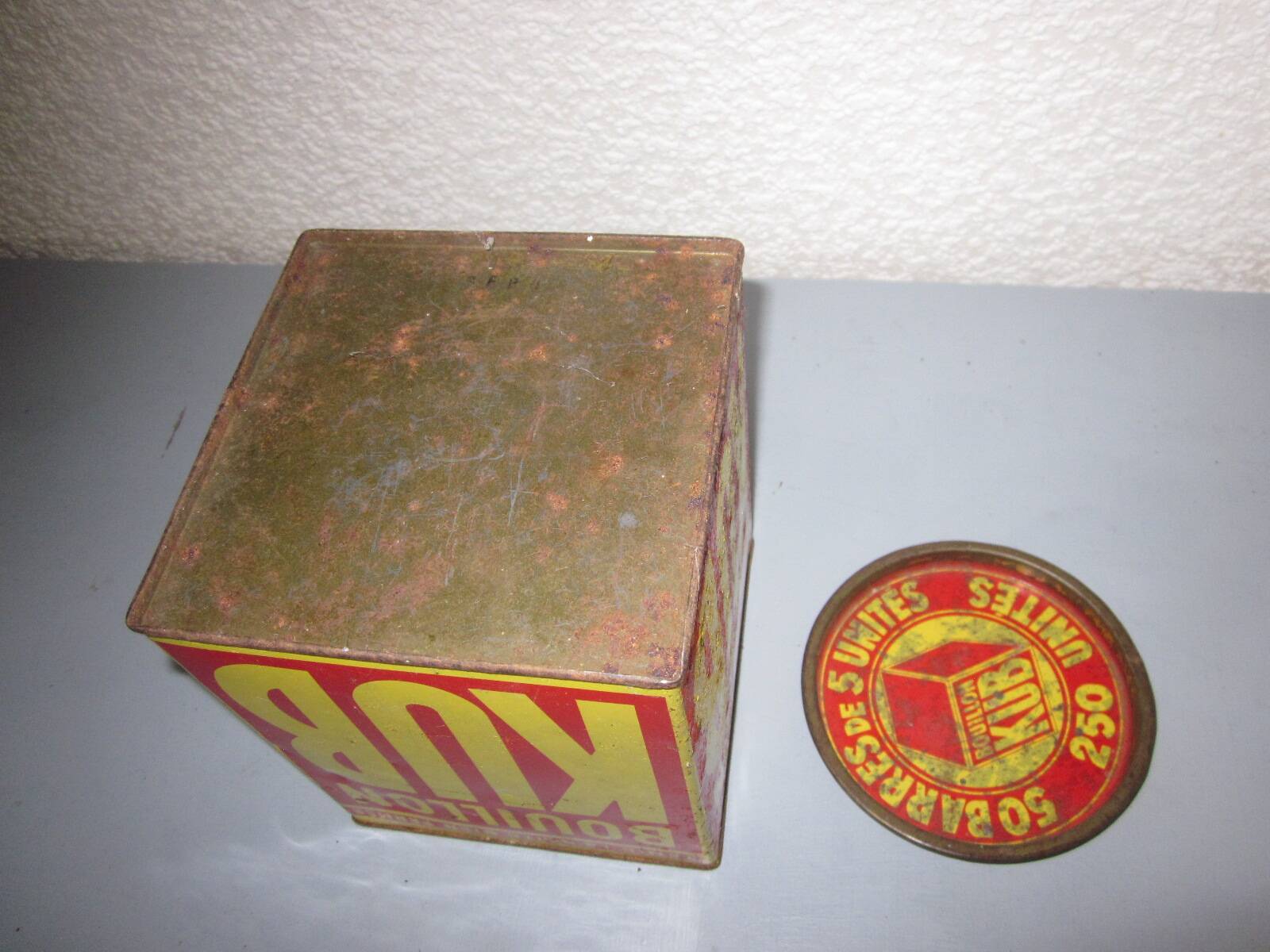 Kub broth box.
