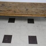 Farm table