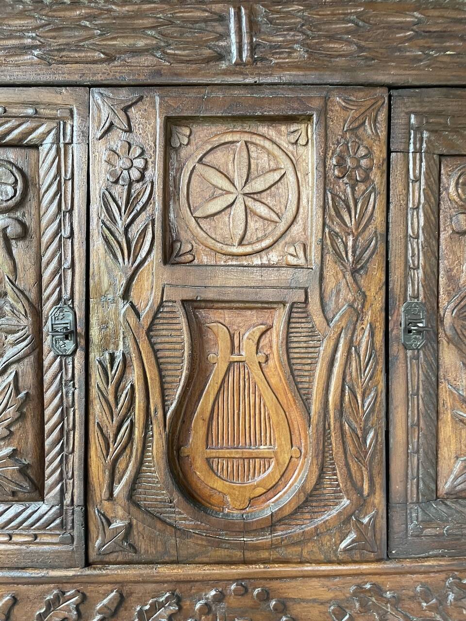 Auvergne brutalist folk art furniture 1890