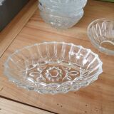 Chiseled glass ramekin set