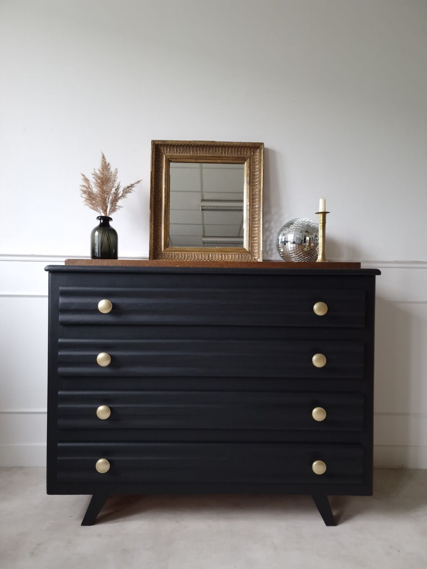 Commode vintage noire