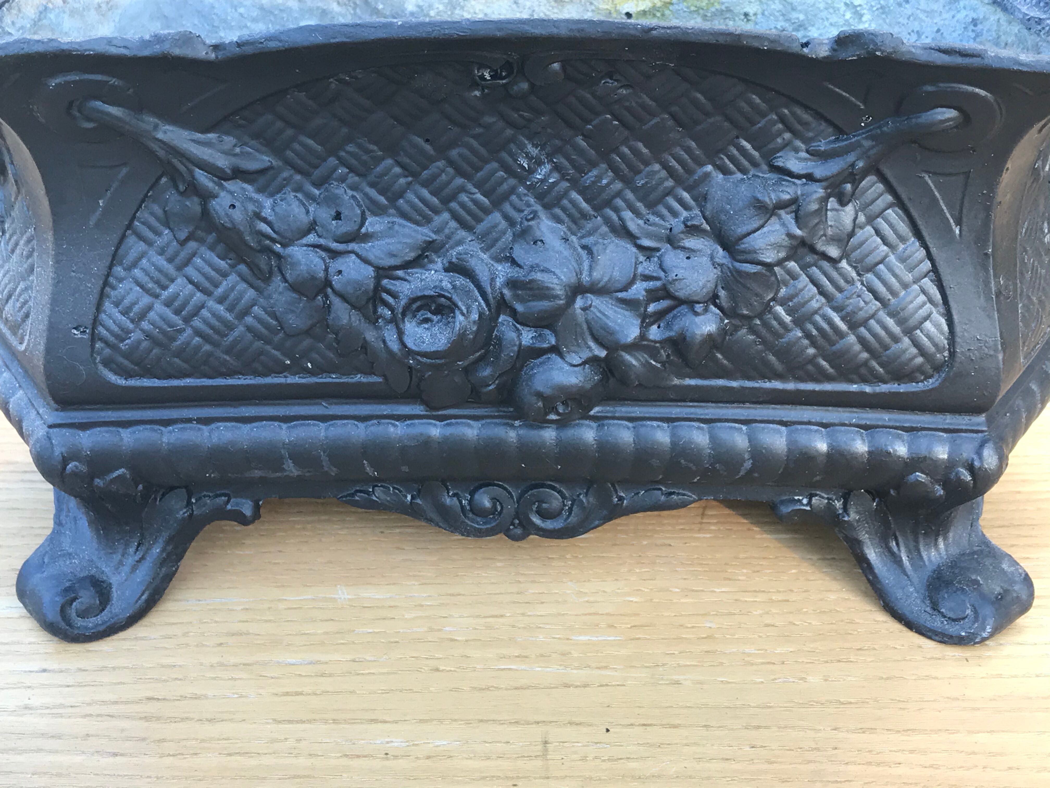 Jardinière en fonte circa 1900