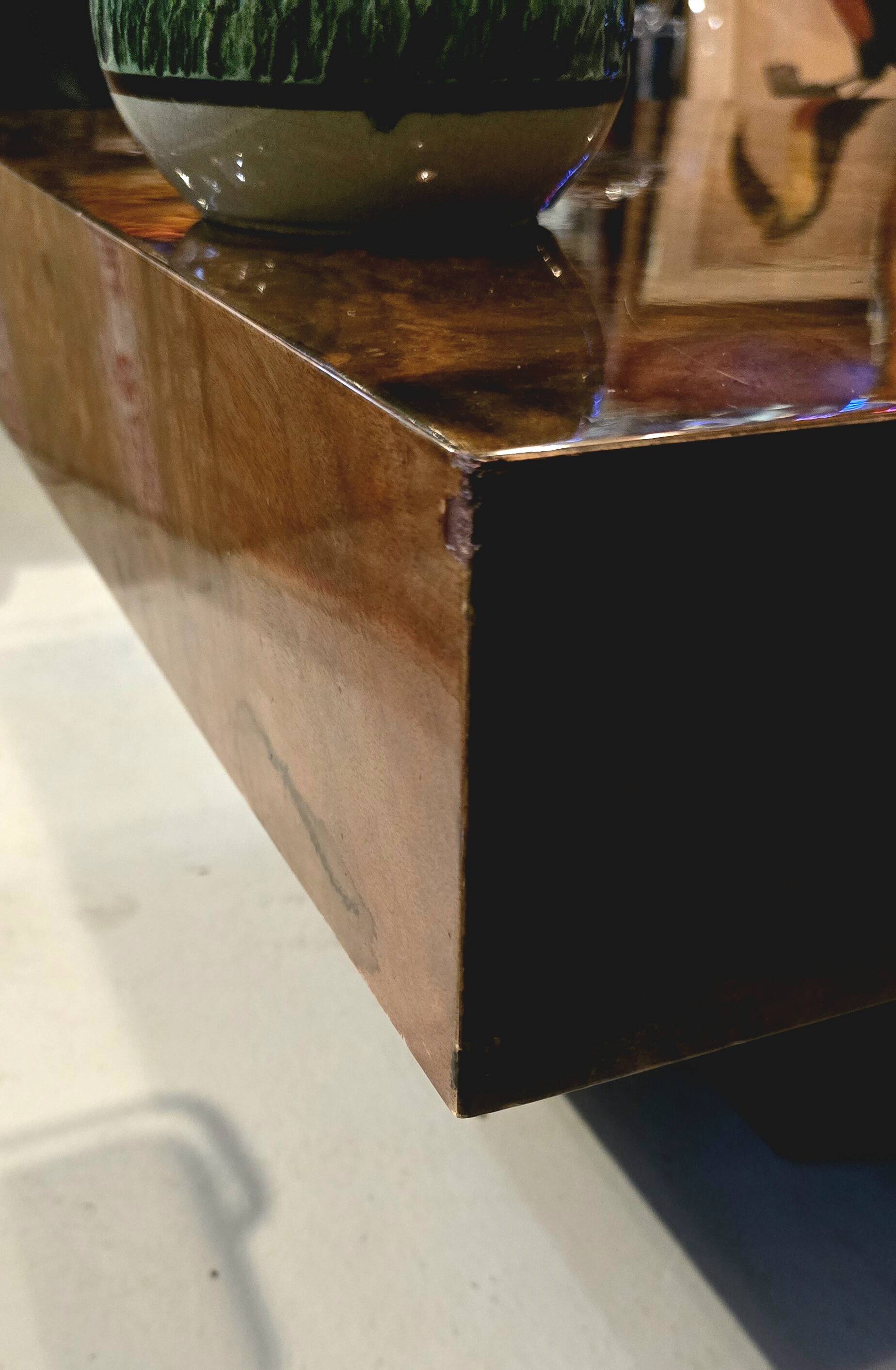 Coffee table in elm burl veneer attributed to Willy Rizzo - 1970
