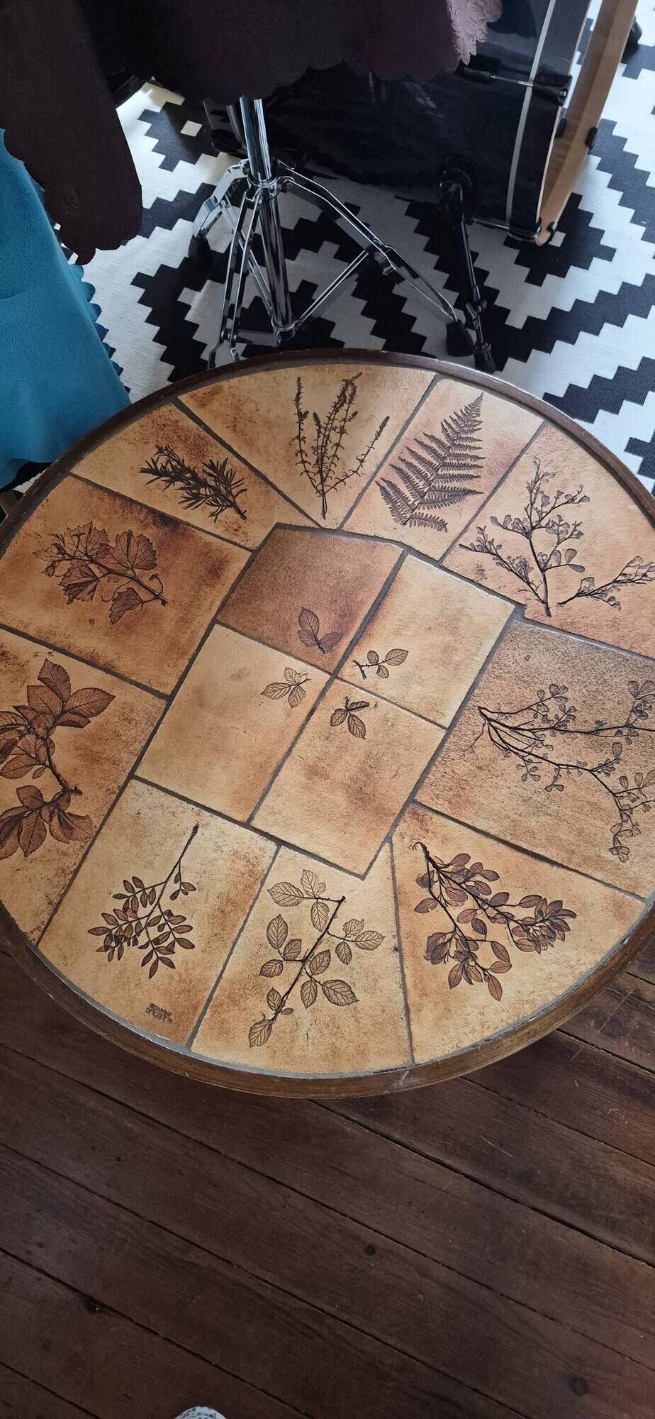 Vintage leduc table
