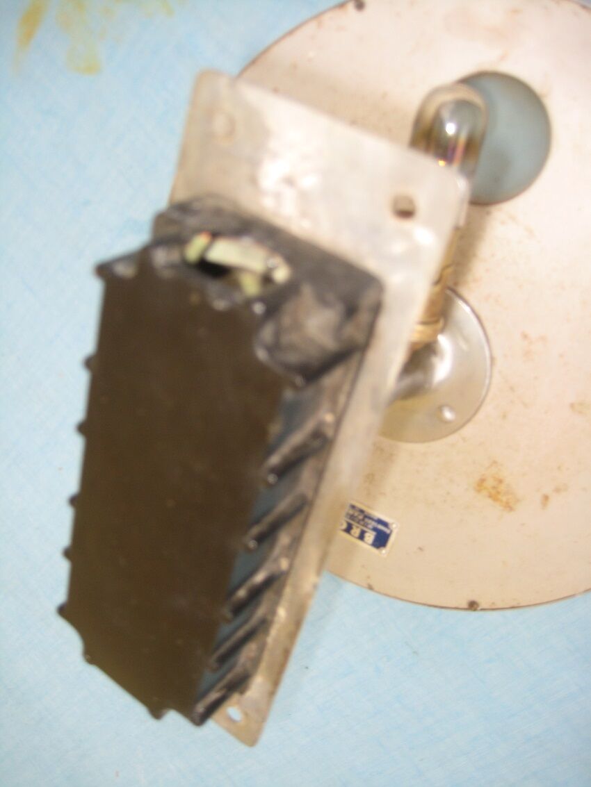 Vintage mirror grinding and illuminating