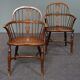 Ensemble de deux fauteuils Windsor, dossier bas anglais, 19ème siècle