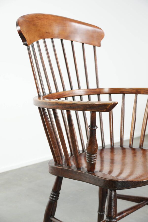 Fauteuil Windsor anglaise antique du 19ème siècle