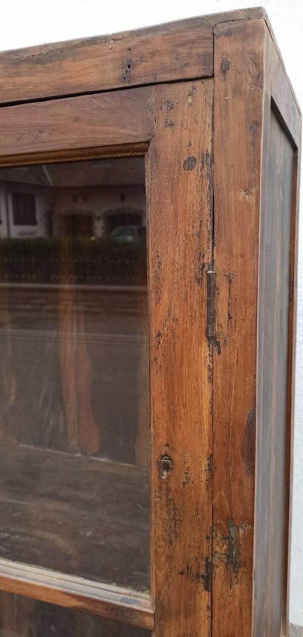 Armoire ancienne vitrée en bois