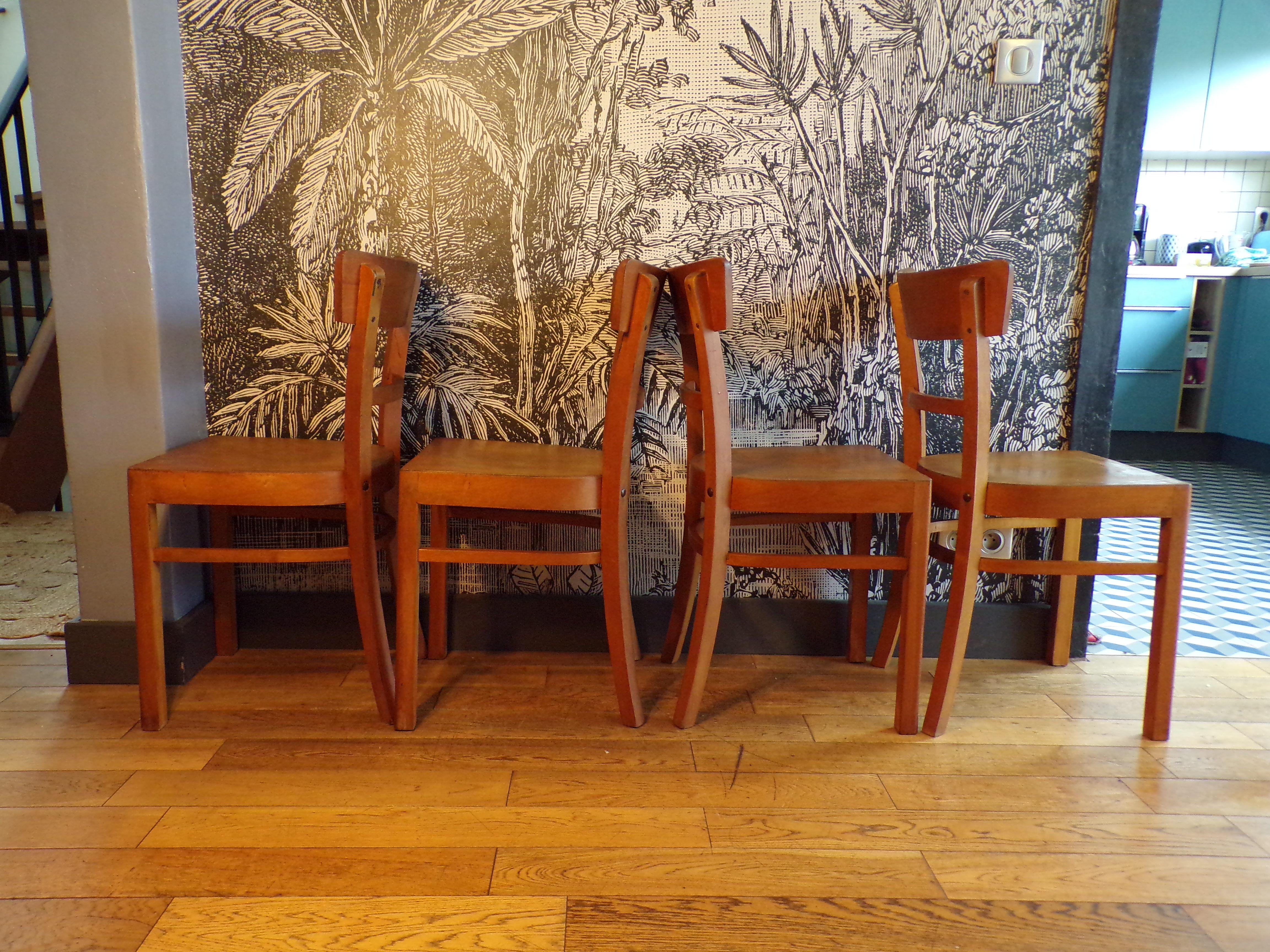 Suite 4 bistro chairs