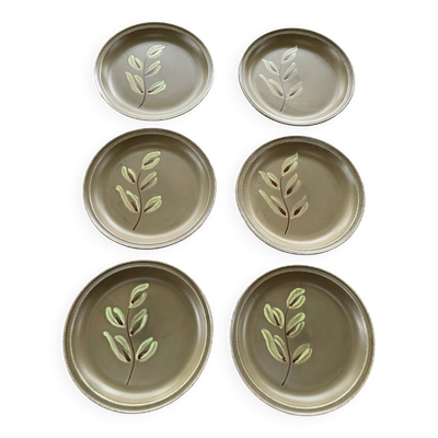 6 petites assiettes a dessert peintes a la main, Atelier du Revernay,
