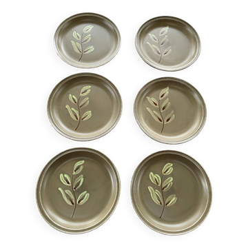 6 petites assiettes a dessert peintes a la main, Atelier du Revernay,
