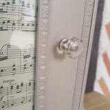 Elegant linen patinated key box