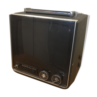 Old sony solid-state tv