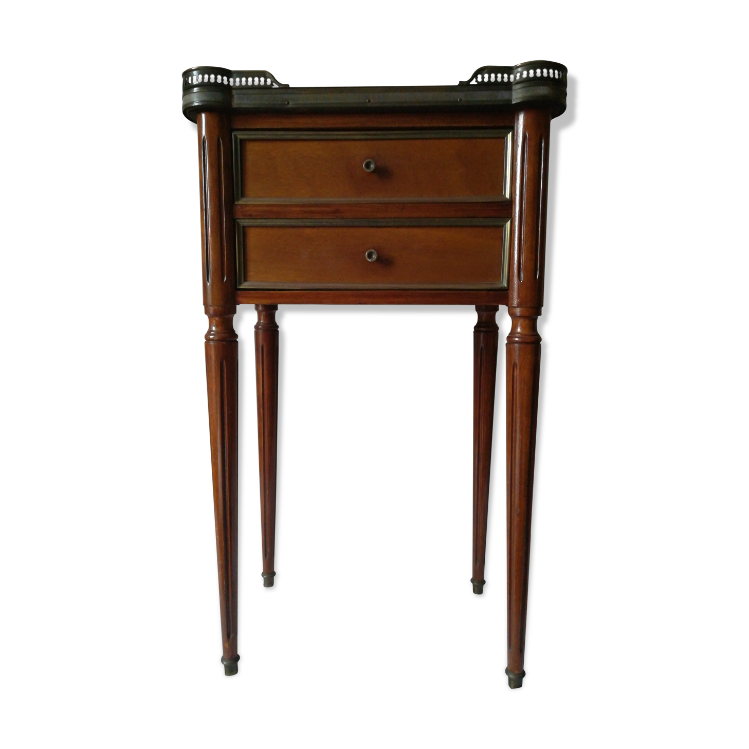 Louis XVI-style rag table