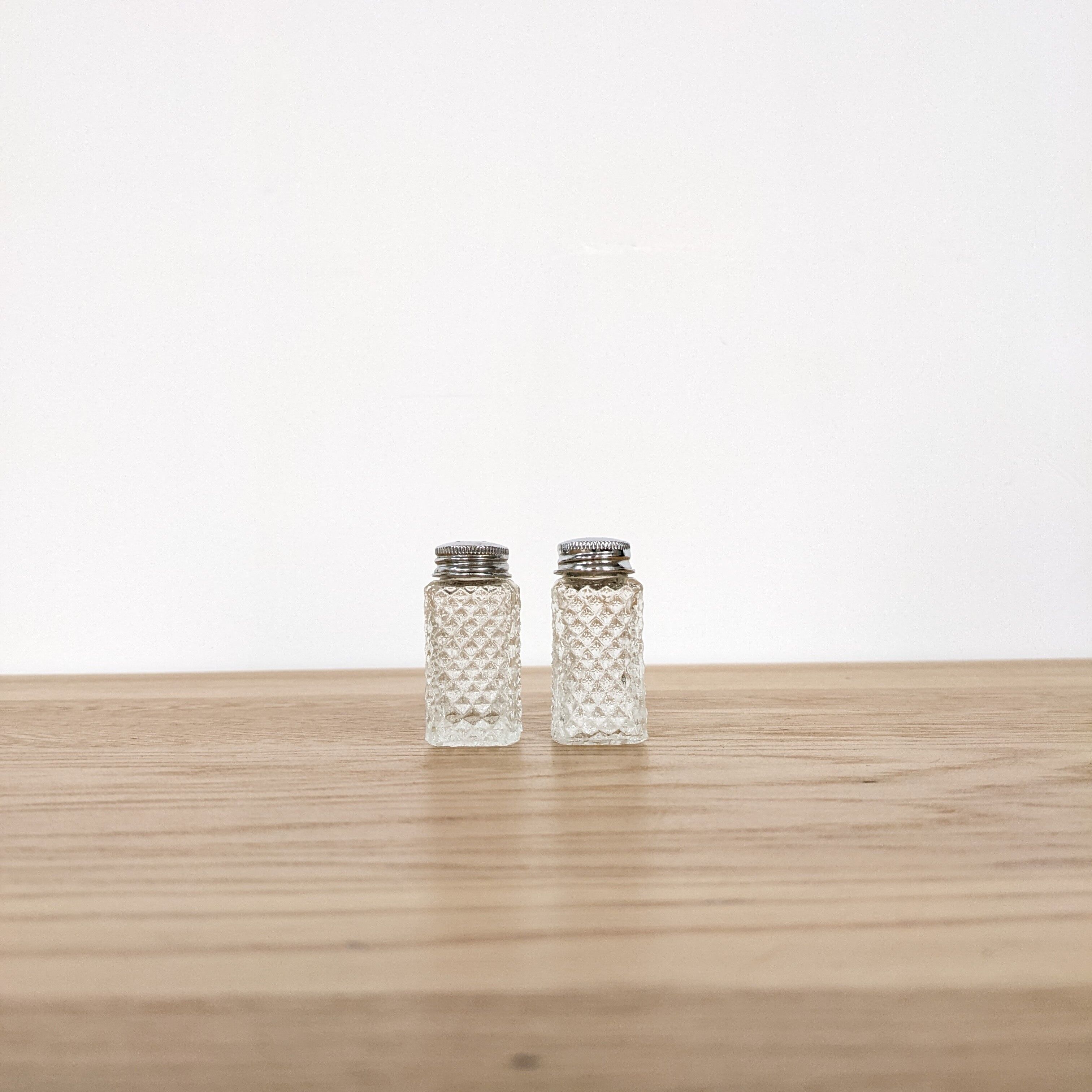 Salt and pepper shaker