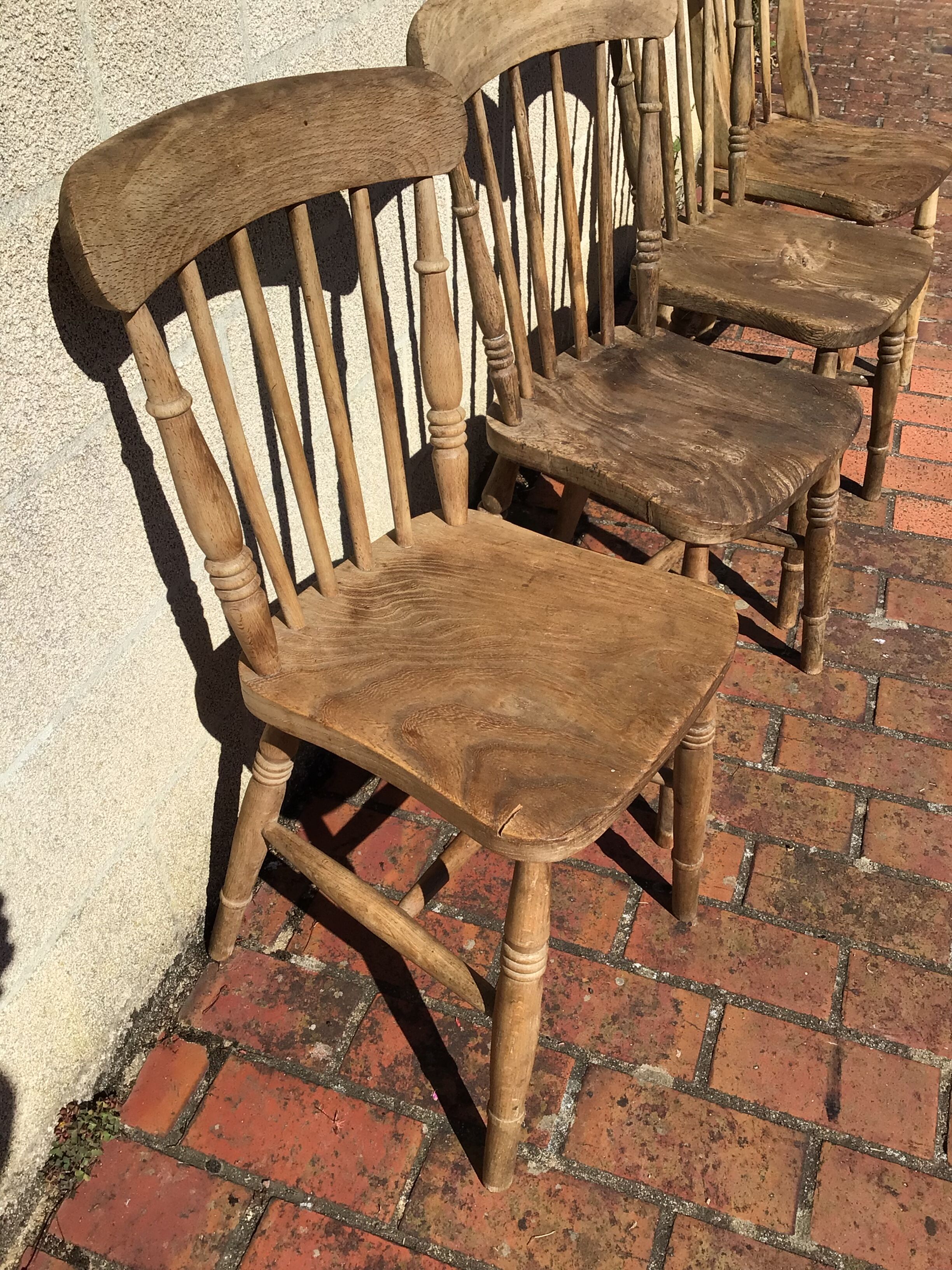 Series of 4 Western chairs in solid oak