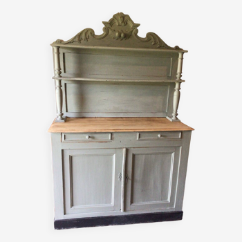 Saint Hubert dresser