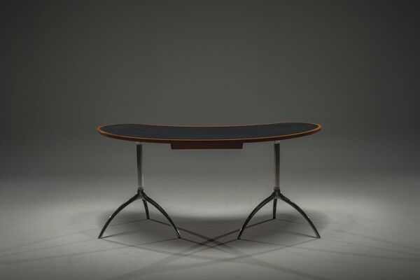 Table Arbre Modèle 909 attribuée à Paolo Rizzatto pour Alias, Italie, 20