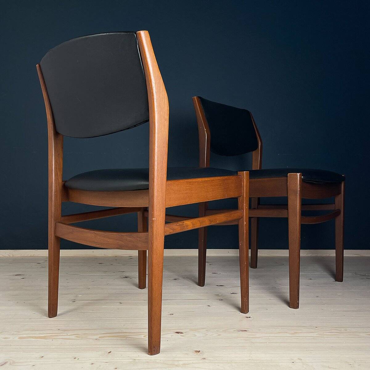 Mid-century dining chair set, Italy, 1970s