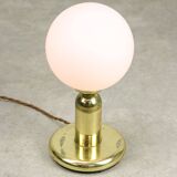 Lampe de table vintage en laiton et opaline, Italie 1970