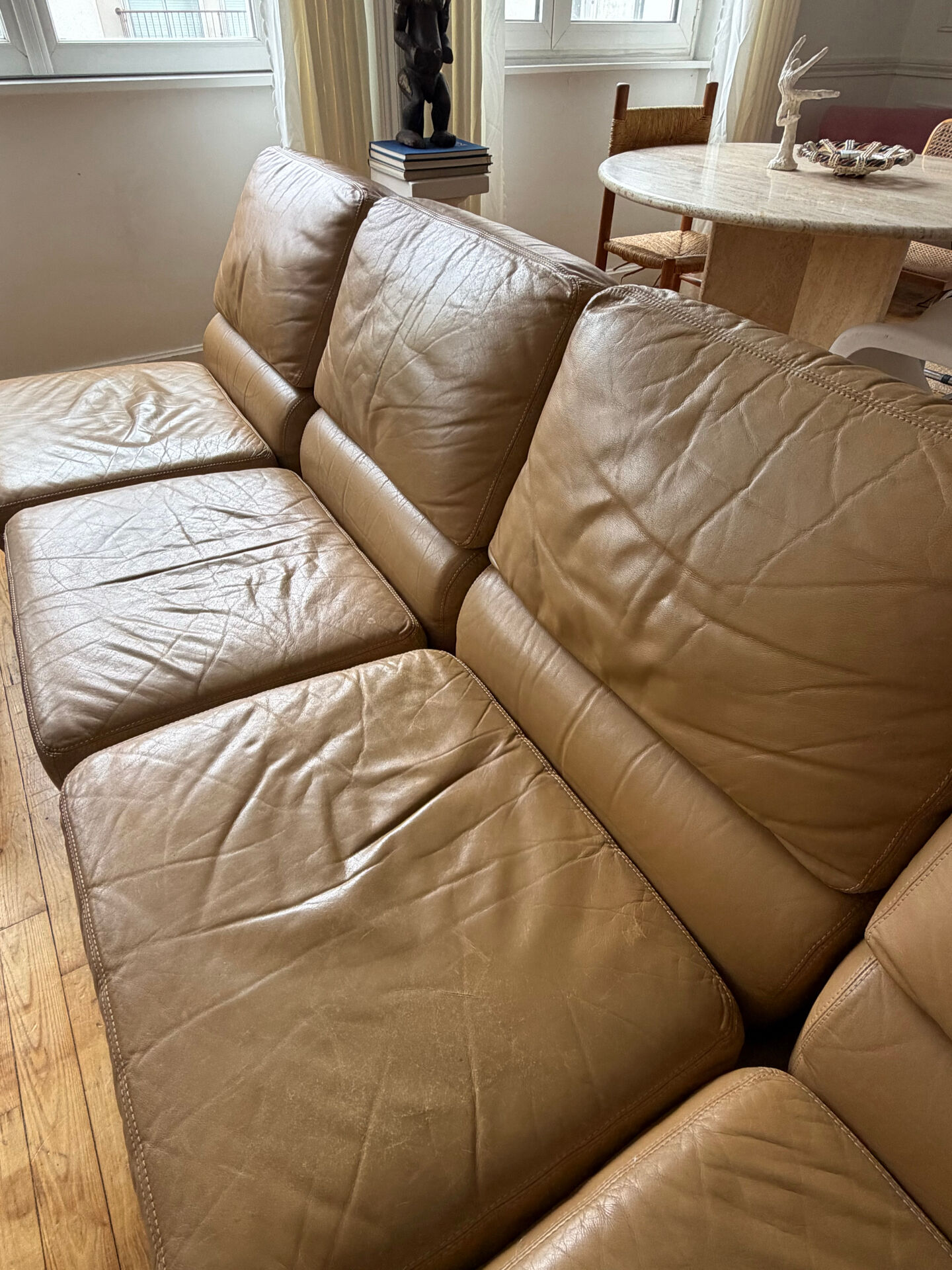 Lot de 5 chauffeuses en cuir vintage