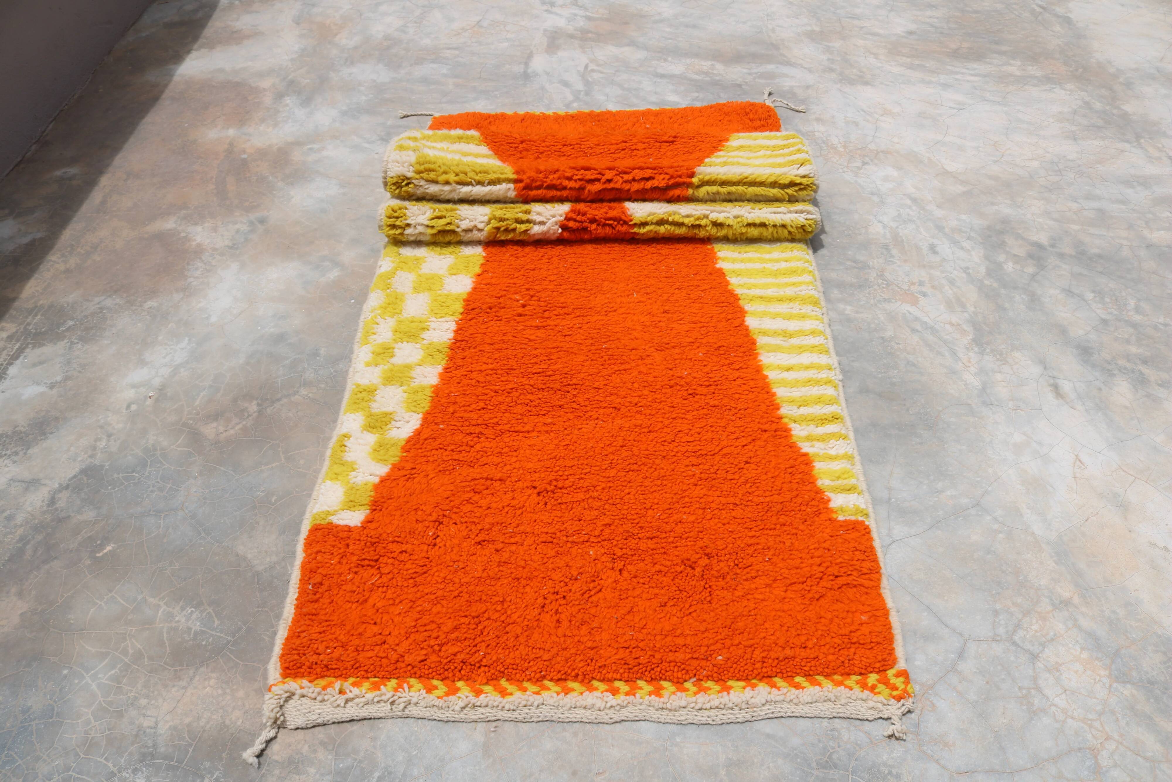 Handwoven coloured wool rug, 300 x 95 cm - R310