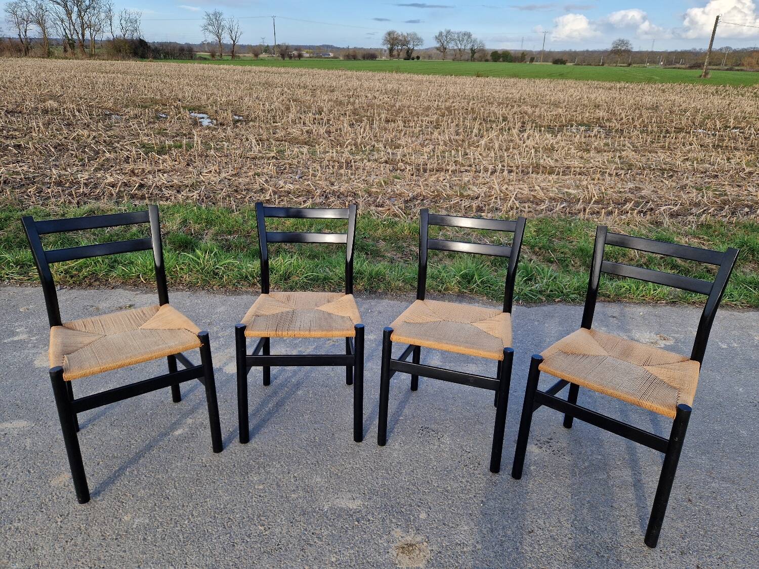 4 chaises Gessef par la manufacture Consorzio Sedie Friuli
