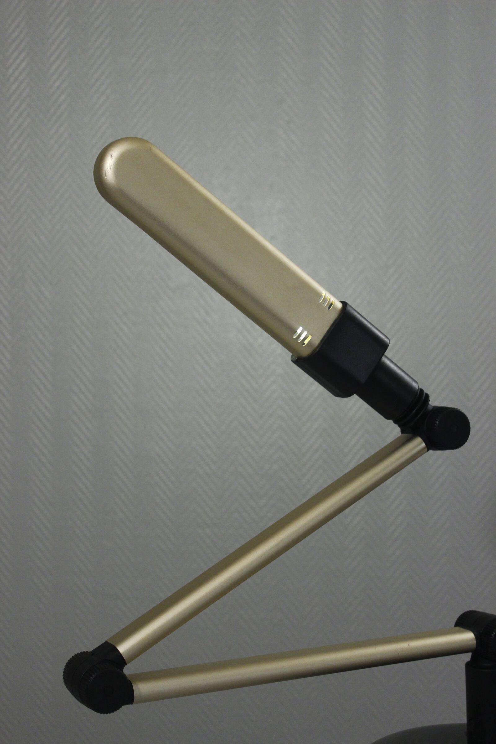 Fulvio BATTAGLIA & Mazda articulated lamp "Bur'o" post-modern design 1980s