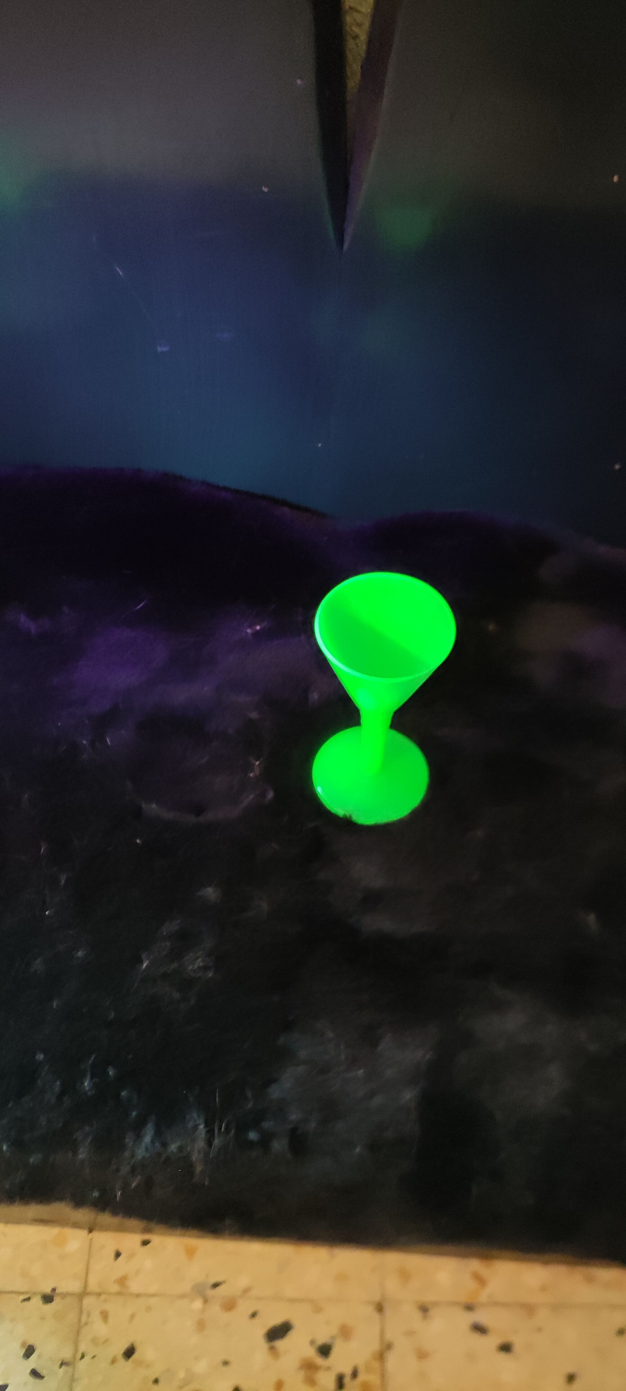 Green standing opaline crystal