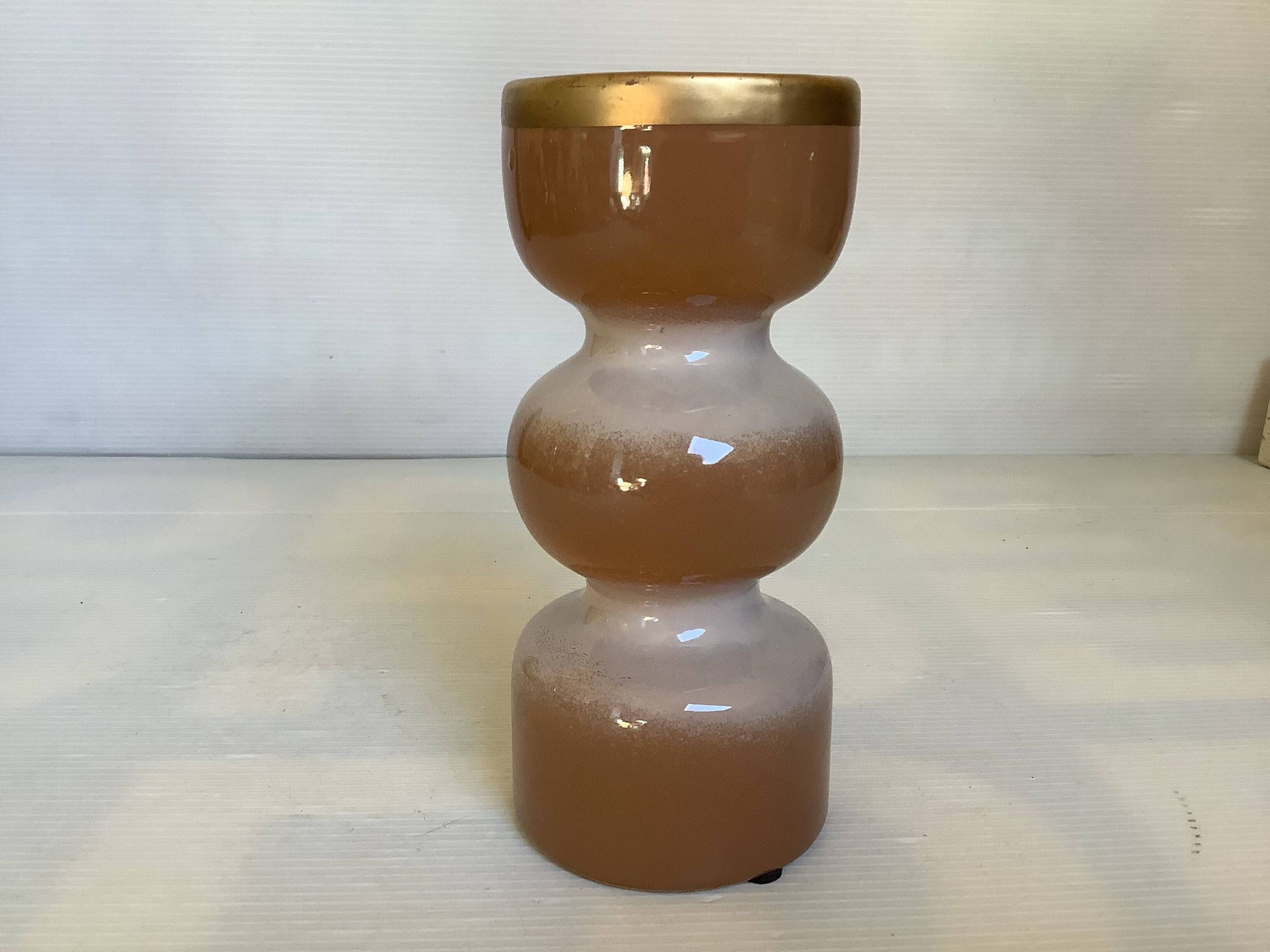 Vase pagode céramique beige