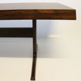Table basse en bois de rose des années 1960