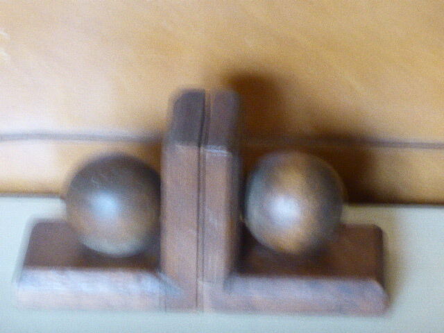 Paire de serres livre les boules en bois Art Déco