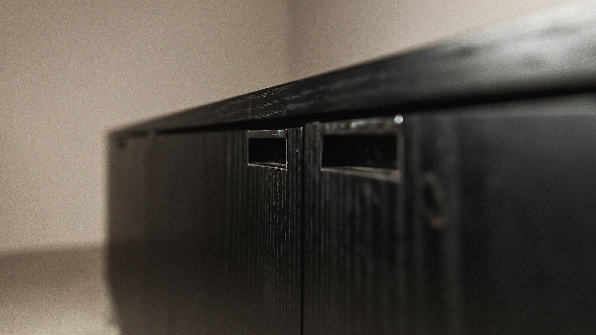 Florence Knoll sideboard in black oak and chrome for Knoll International, 1960s