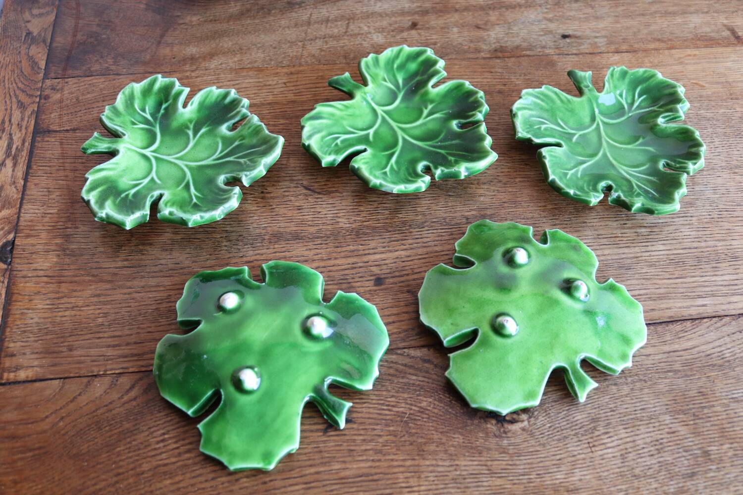 Set of 5 green ceramic leaf dishes – Vallauris