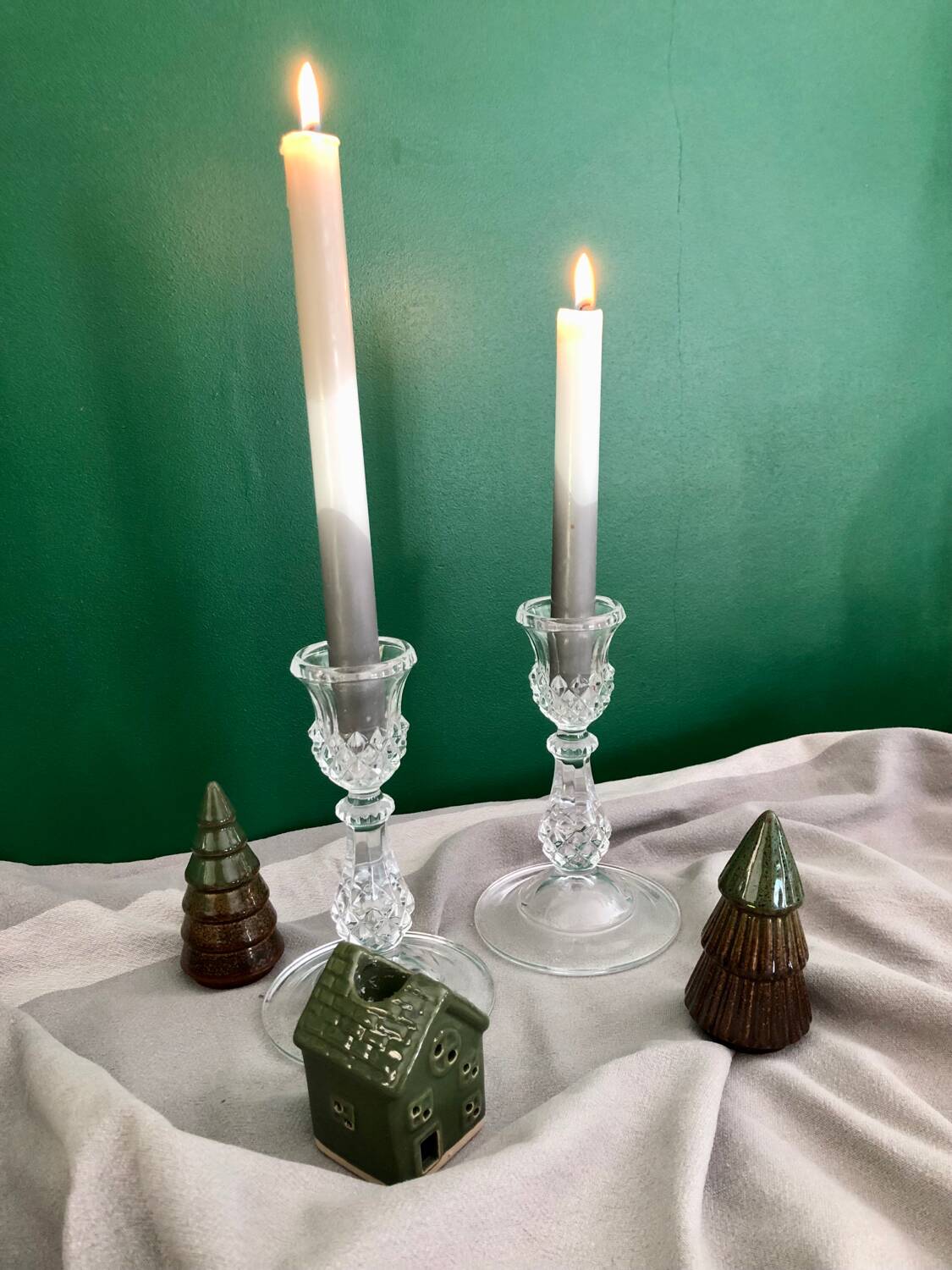 Round base candle holders