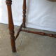 Table d'écriture ancienne en bois à pieds tournés