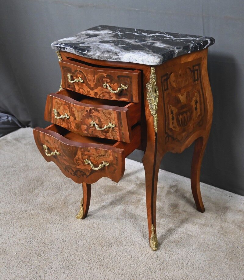 Petit meuble de salon en marqueterie, style Louis XV – Milieu XXe