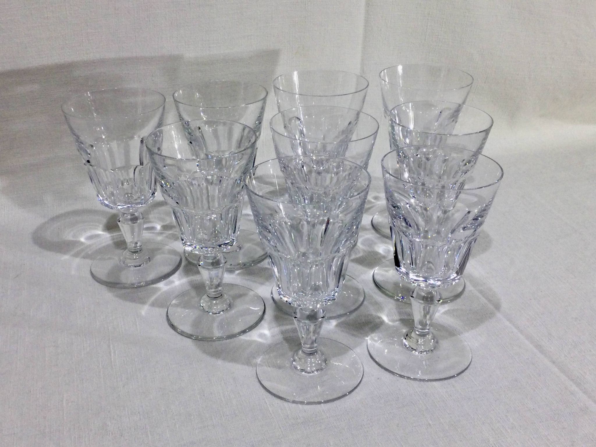 Baccarat – 9 Verres à vin blanc Modèle Missouri