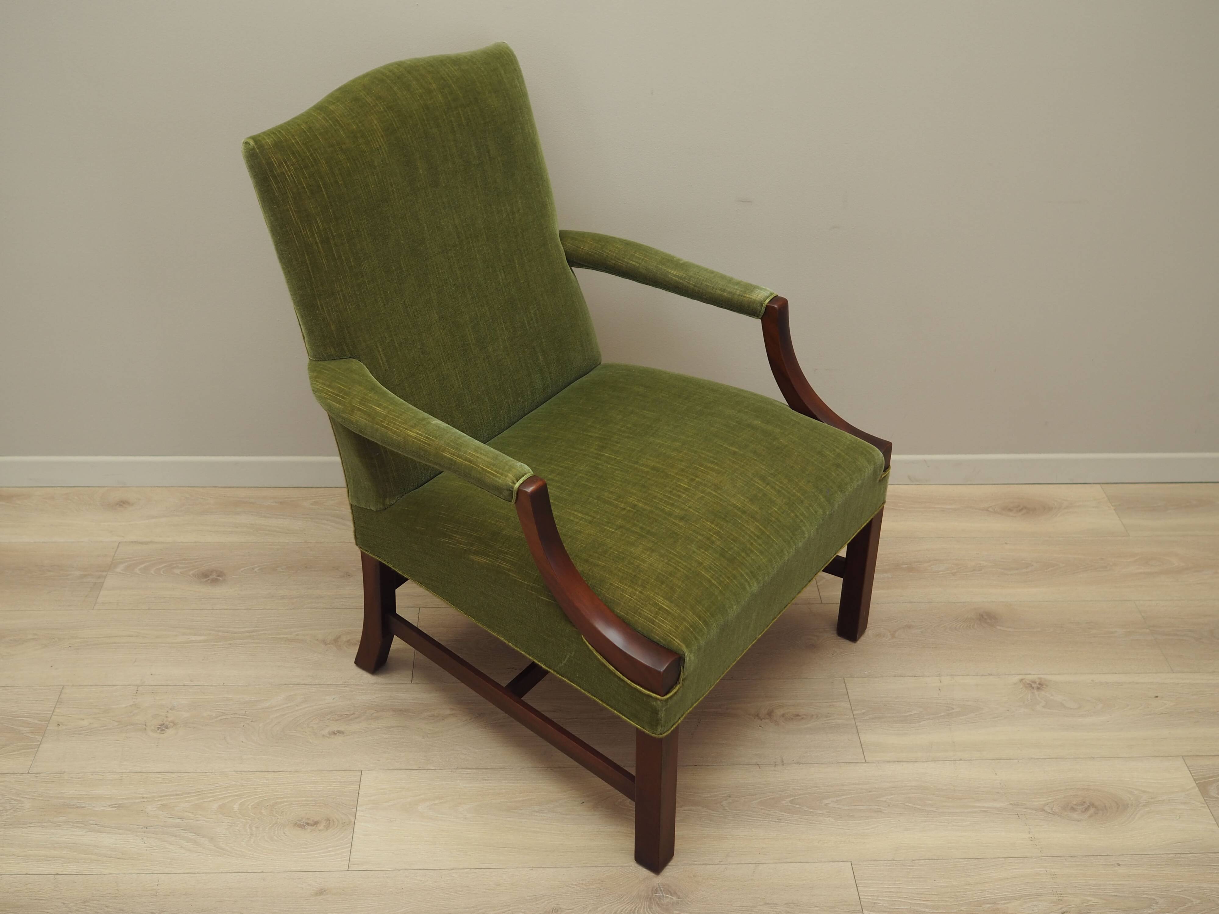 Fauteuil en acajou, design danois, années 1970, production : Danemark
