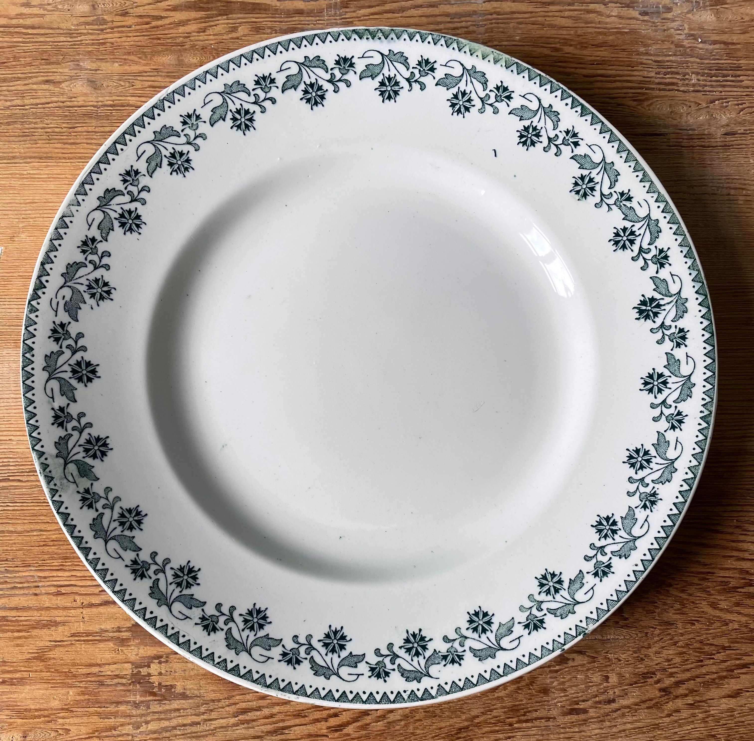 Set of 9 flat plates georgette Moulin des Loups & Hamage collection