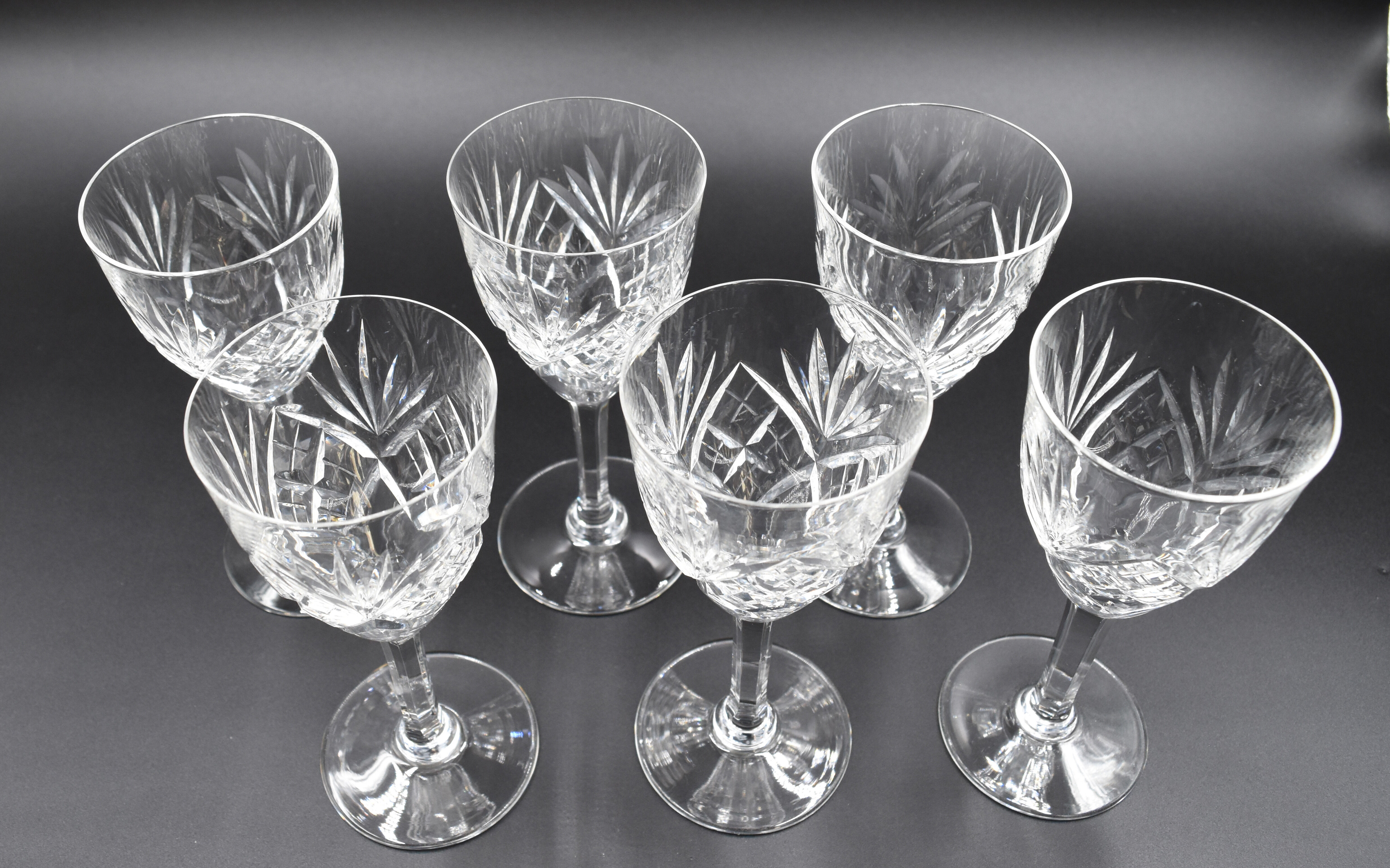 verres a vin en cristal saint louis modèle chantilly signé H 15,1 cm 