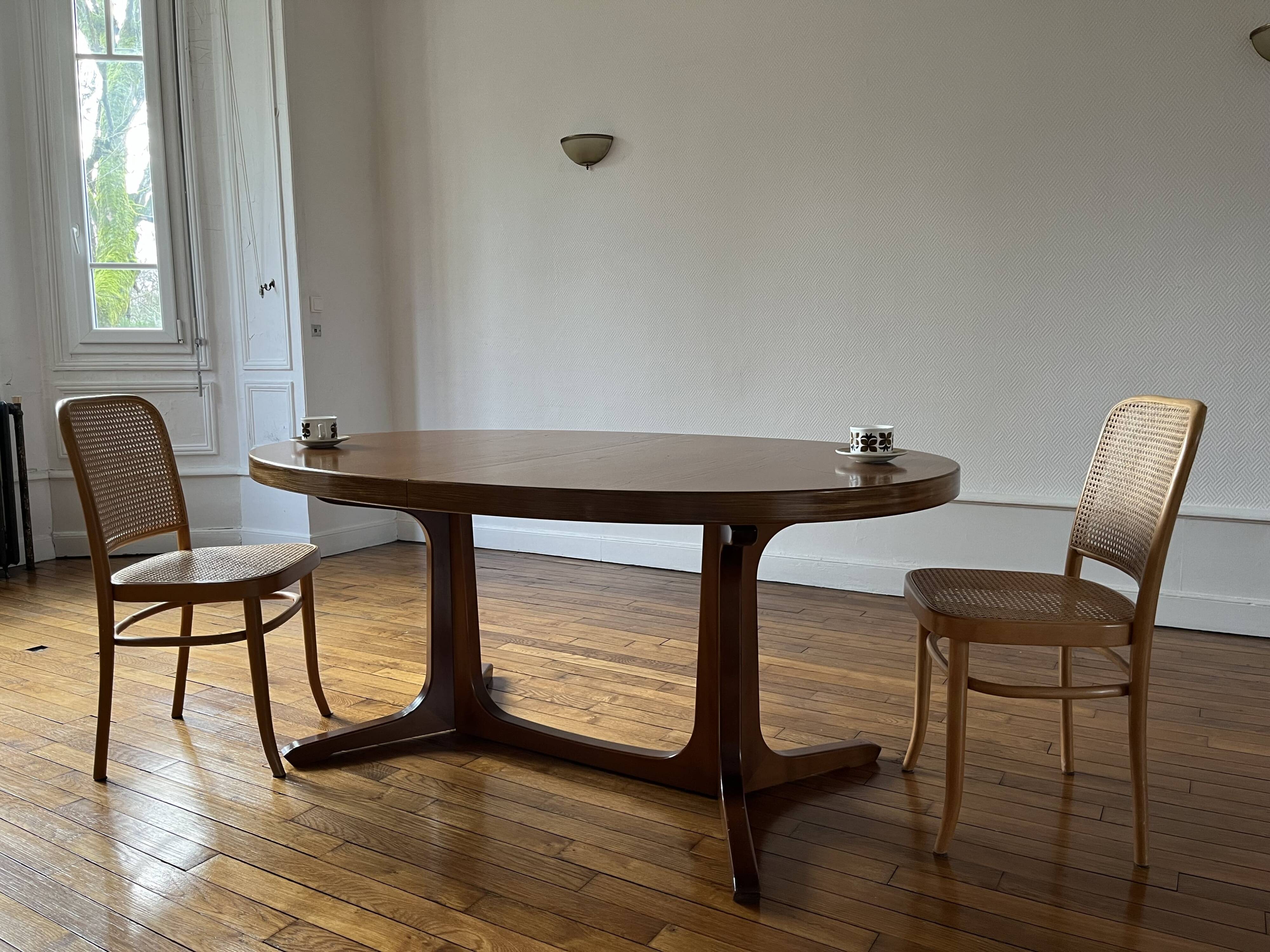 Table baumann : le charme du design mid-century scandinave
