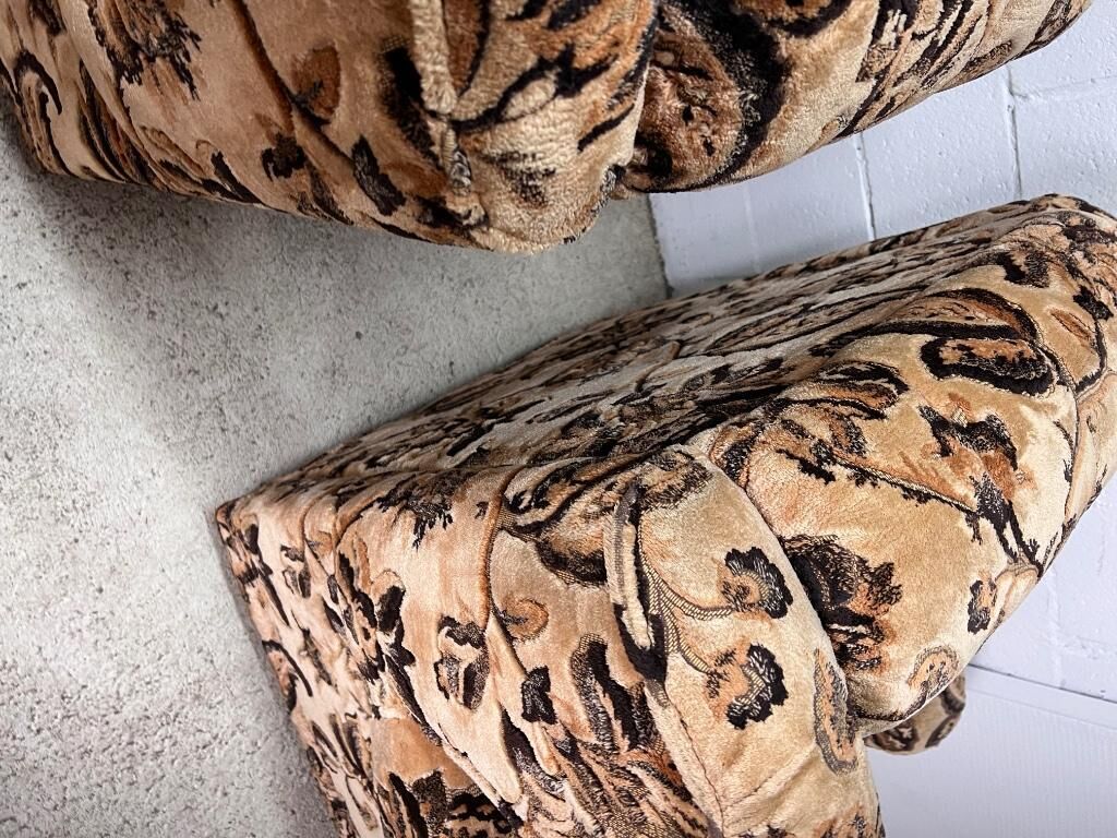 Set of 2 vintage armchairs