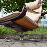Ake fribytter for nelo sweden swivel leather lounge chair