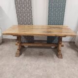 Farm table