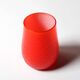 Vase martelé rouge de style mid-century modern : Elme Glasbruk, verre suédois, années 1960.