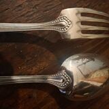 Set of 8 Spoons and 8 Forks in Silver Metal - Orfèvre Le Mondial Set of 8 Silver-Plate