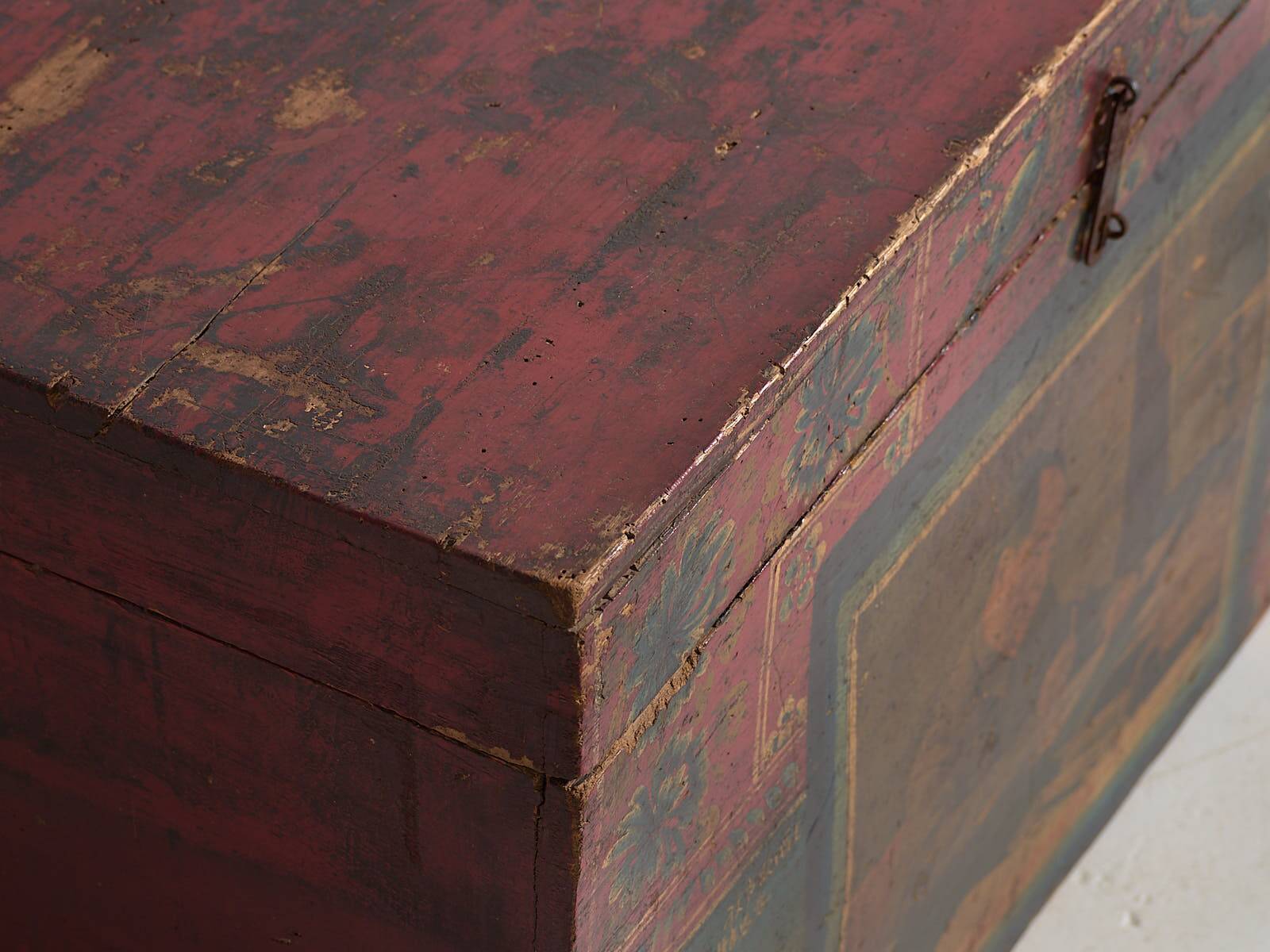 Antique Chinese brown storage trunk (c.1900) #6