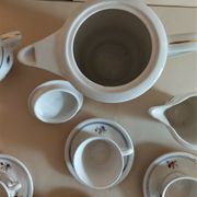 Service à café en faïence de Saint Amand décor Touraine huit tasses