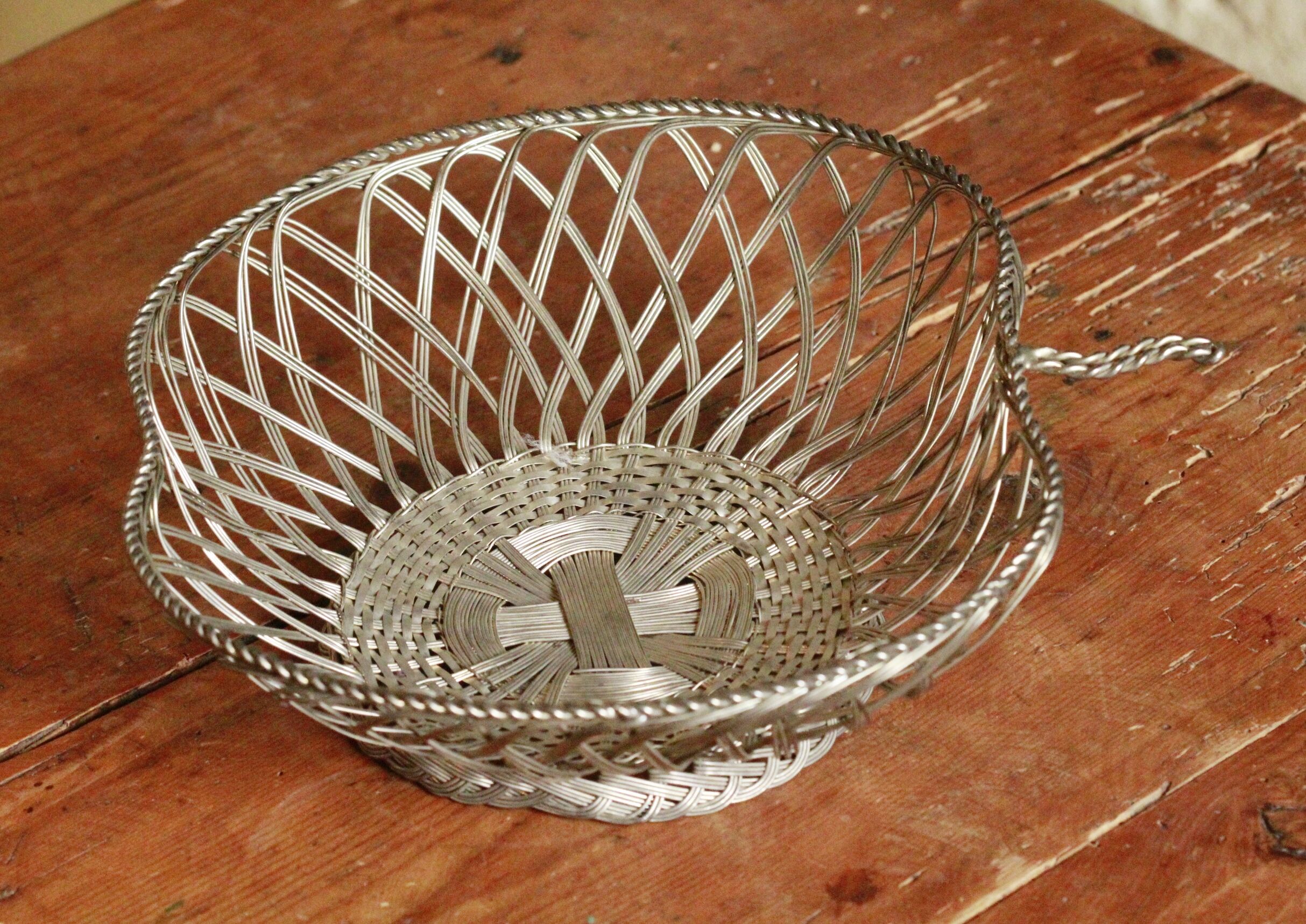 Braided metal basket